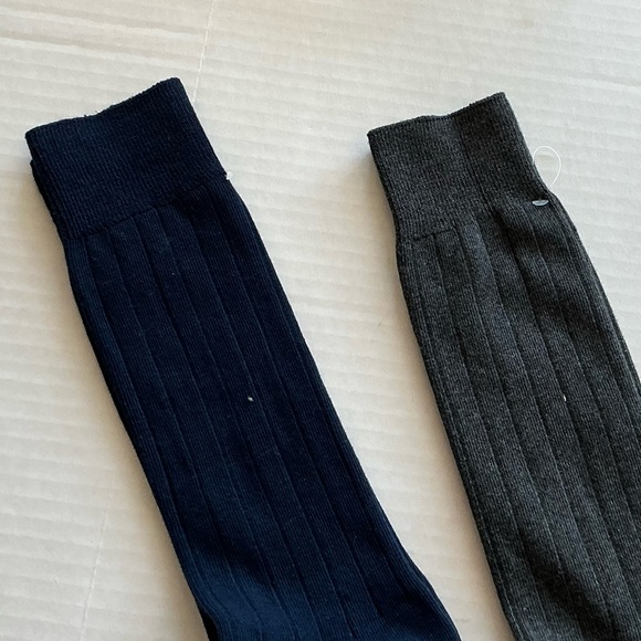 (2) Brooks Brothers Ribbed Crew Socks - Picture 2 of 9